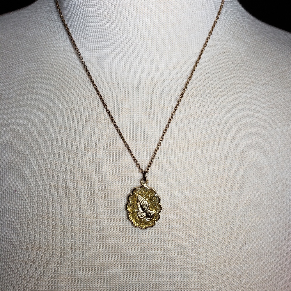 Praying Hands Serenity Prayer Glitter Pendant Vint